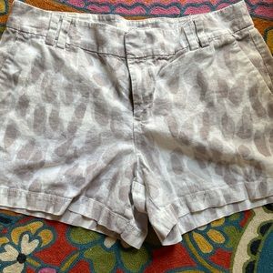LOFT Linen print shorts